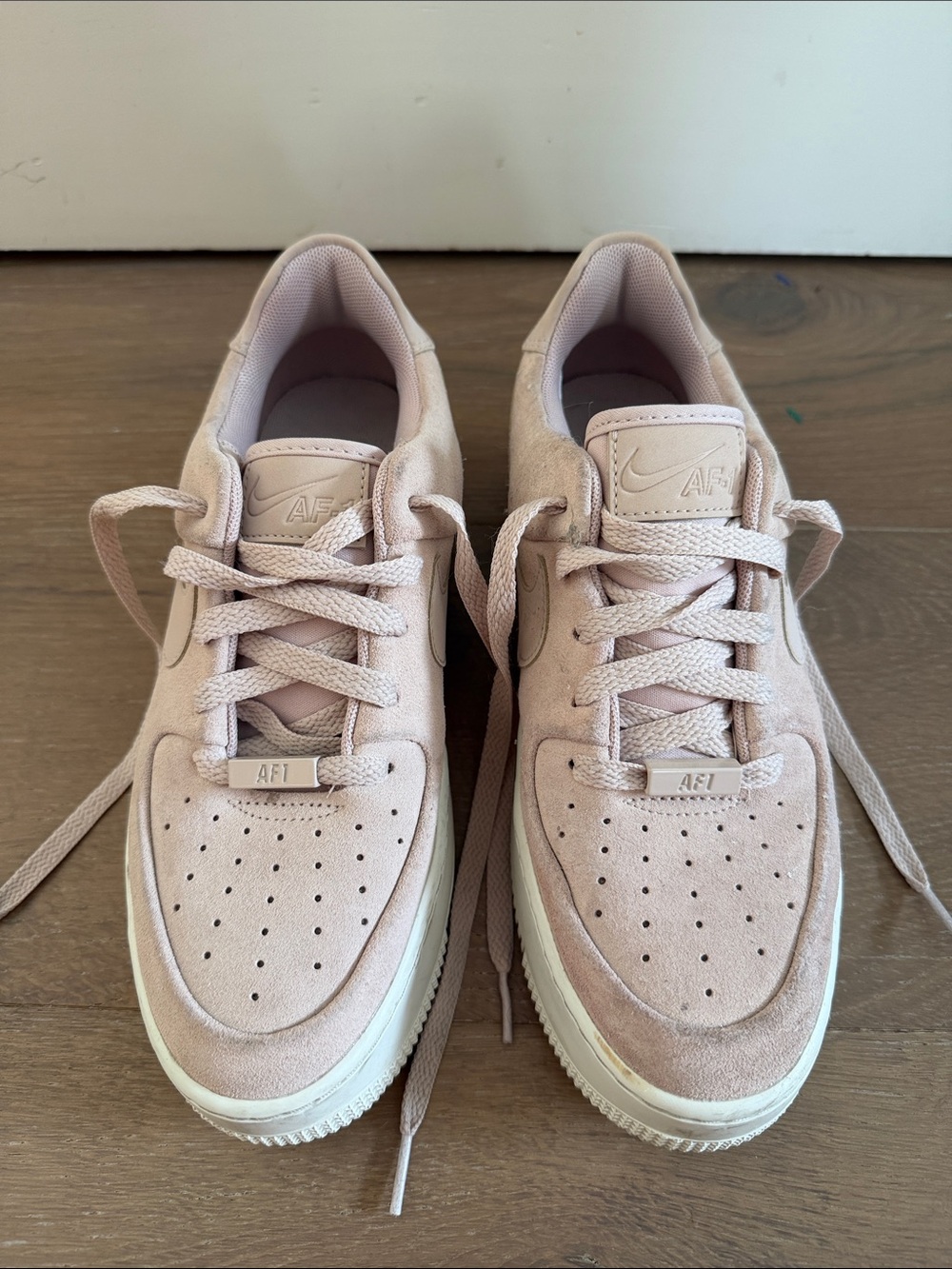 Nike Air Force 1 Low Suede Sneakers - Light Pink